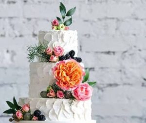 Свадебный торт с цветами | Заказать свадебный торт во Львове